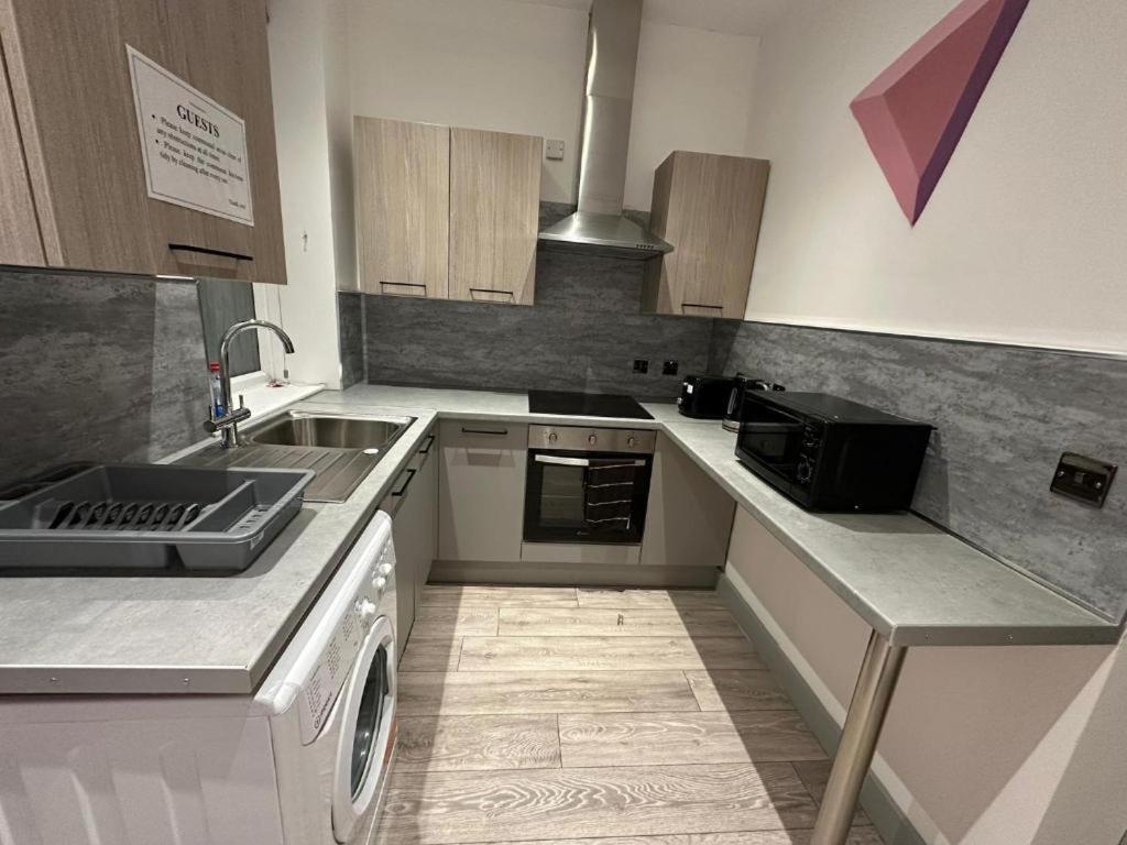 Serviced Ensuite Double - Near Greenwich Park - The O2 Arena - Nearby Transport Links To - New Cross Station - Lewisham Se14 Affittacamere *